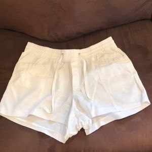 White worn once Gap shorts